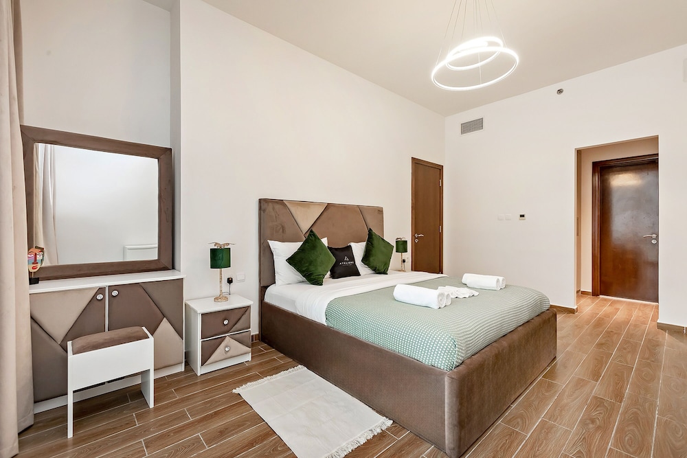Stylish 1BR Apartment at Meera Tower