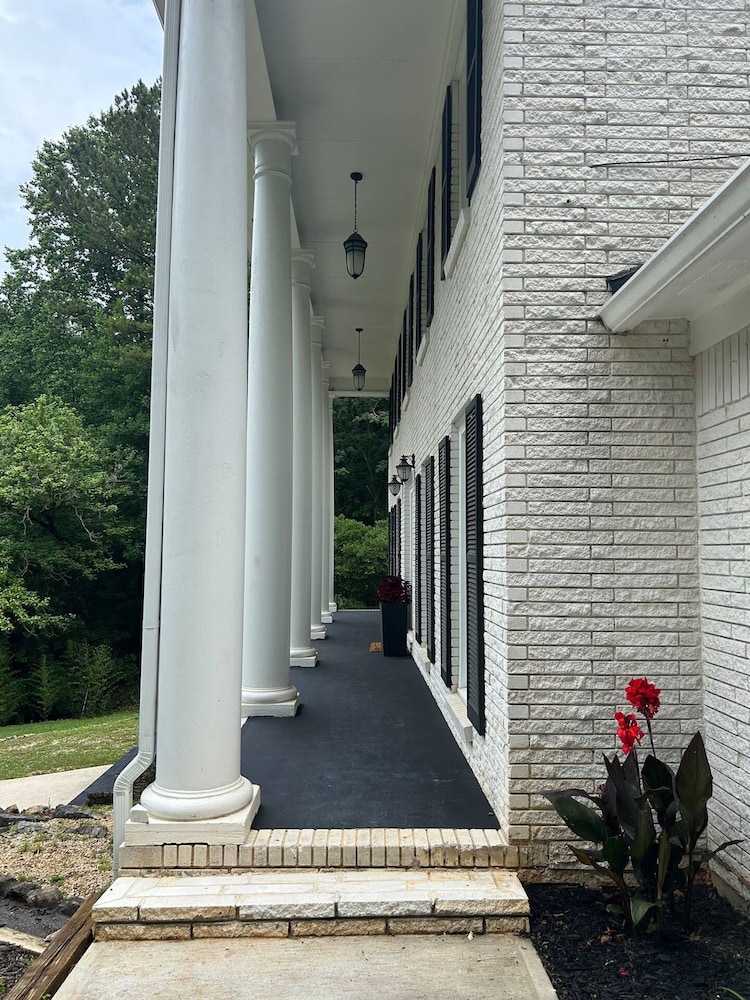 Southern Collective Sleeps8 Airport-beltline