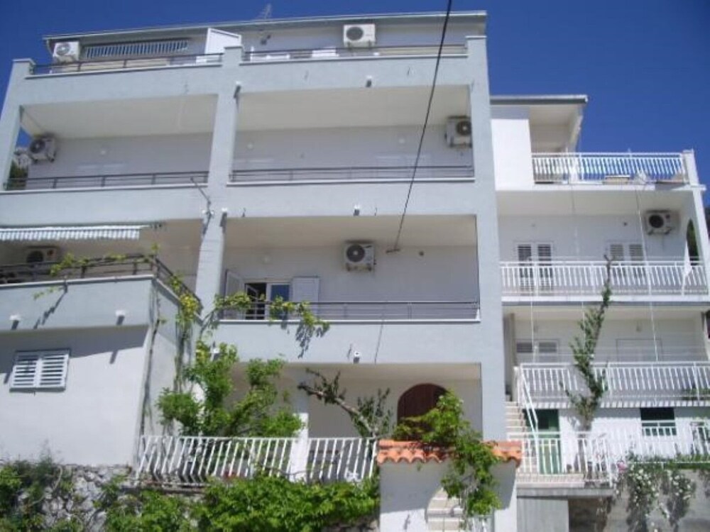 Josip II - 150 m From Beach With Free Parking - SA5
