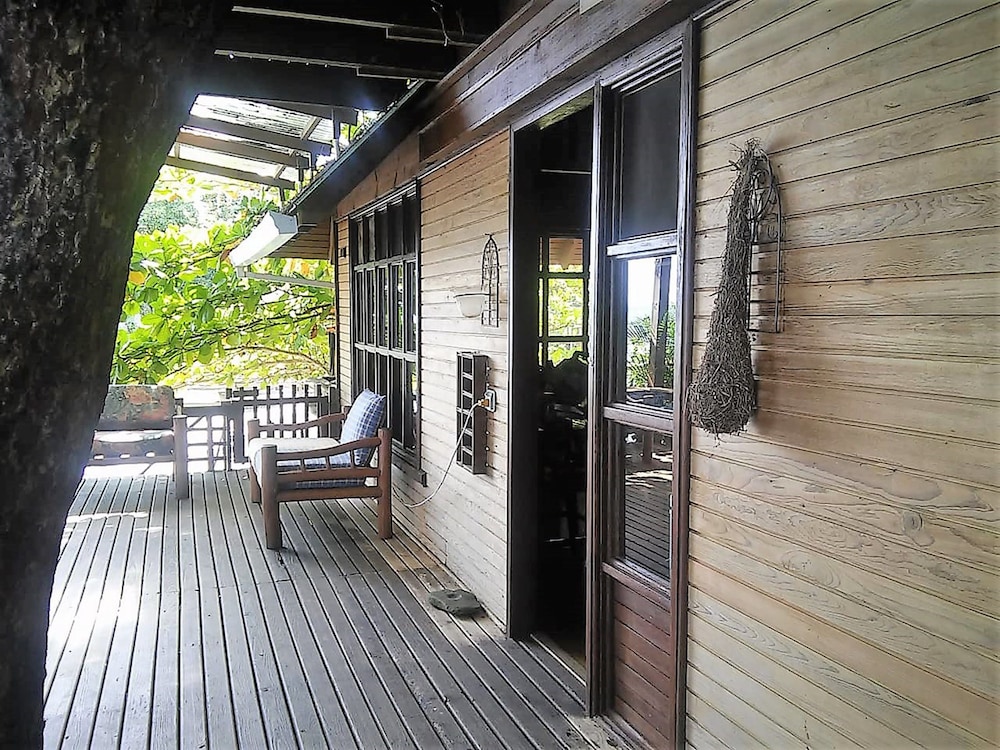 Treehouse Bungalow