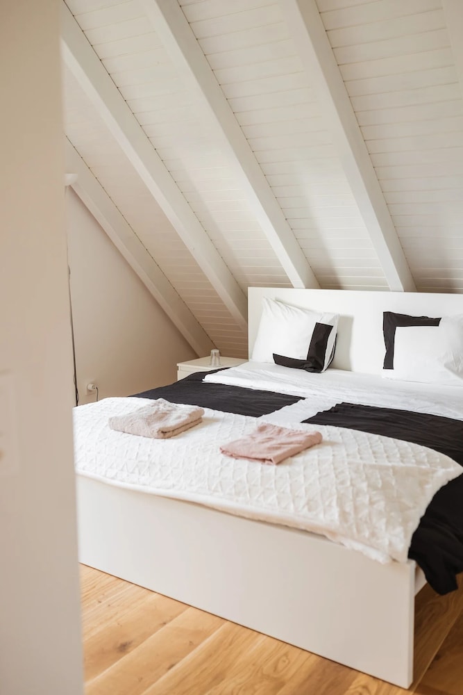 VK - Zürich Airport - Luxury - Homestay