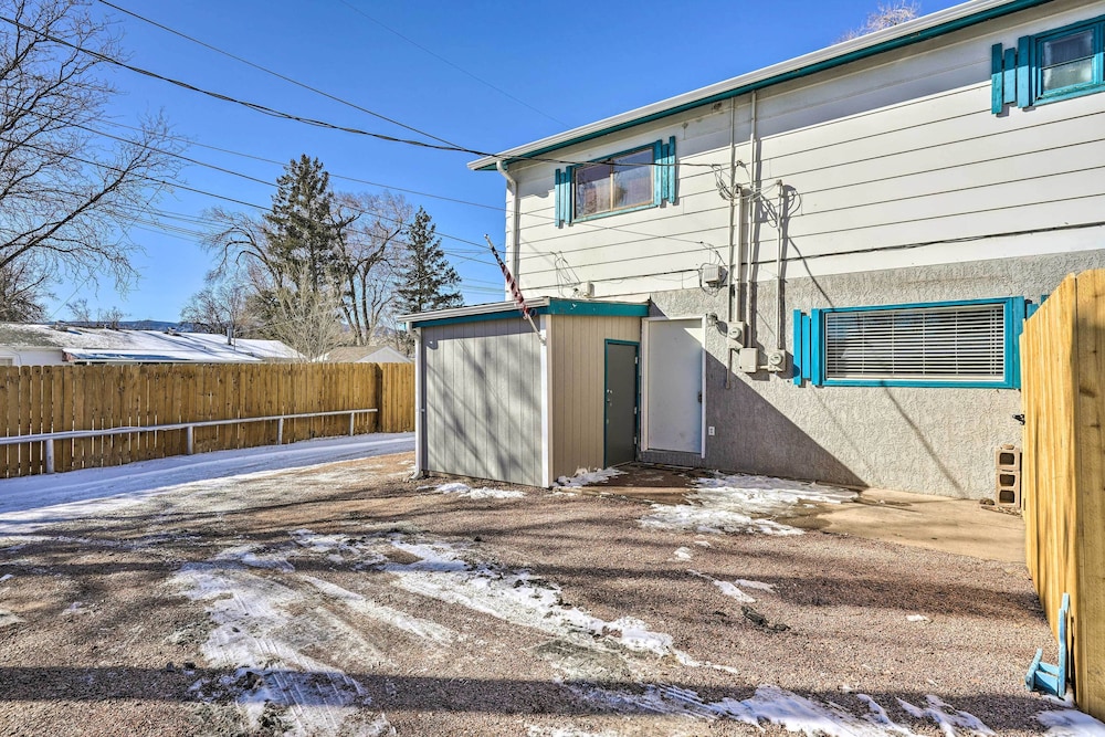 Canon City Vacations - Pet-friendly Duplex - Near Skyline Drive! - Property Image 7