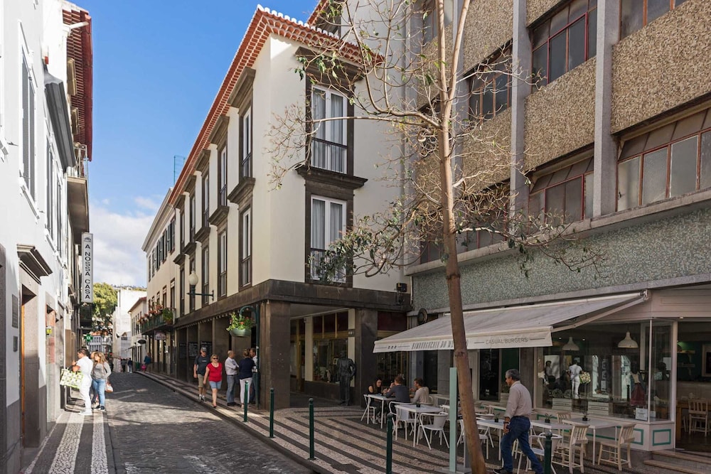 Downtown Funchal Apartments 3A Encumeada by An Island Apart view 5