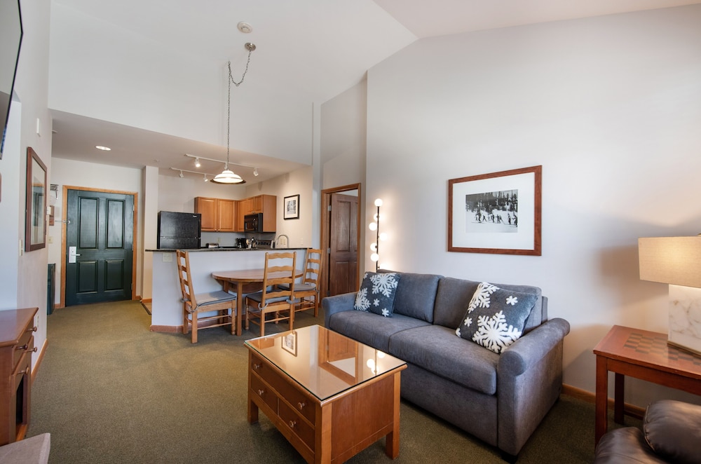 Winter Park Resort Lodging - Zephyr Mountain Condos