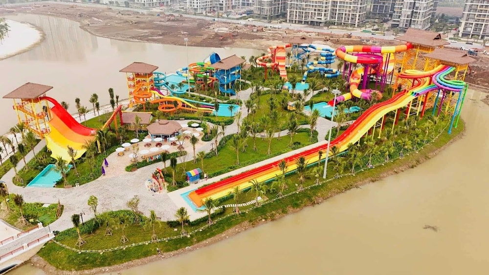 COZY- Vinhomes Grand Park Apartments
