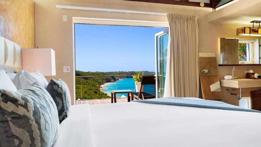 6 BR Villa With Concierge Amenities Pool
