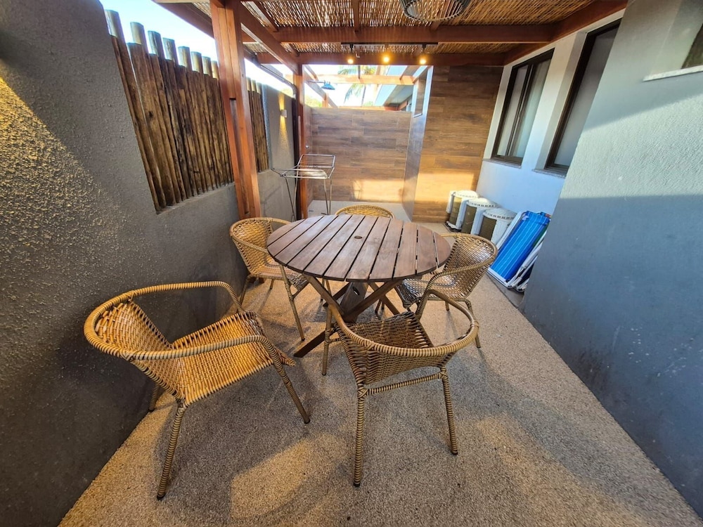 Apt in Condo w/ Pool 350m From the Beach Pll0004