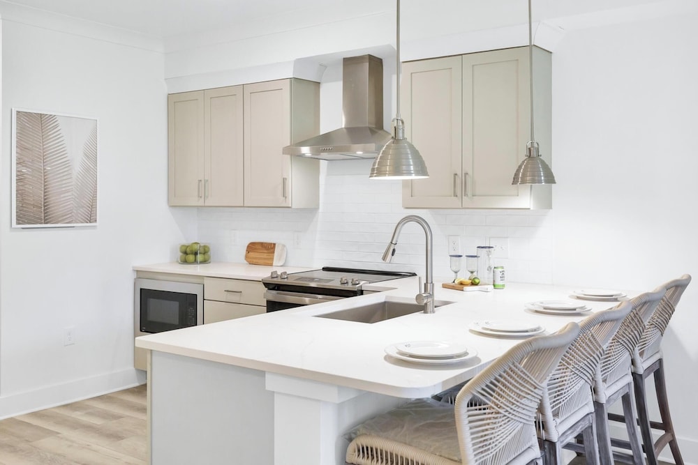 30A - Pinewood Condominiums by PHG