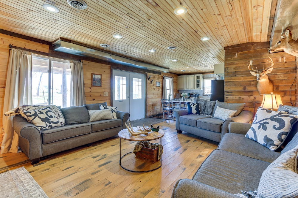 Rustic Mount Perry Cabin Near Fishing Pond  Farm - Property Image 23