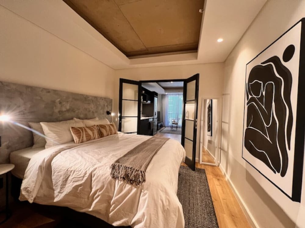 Lifestyle Apartment at Stationhouse