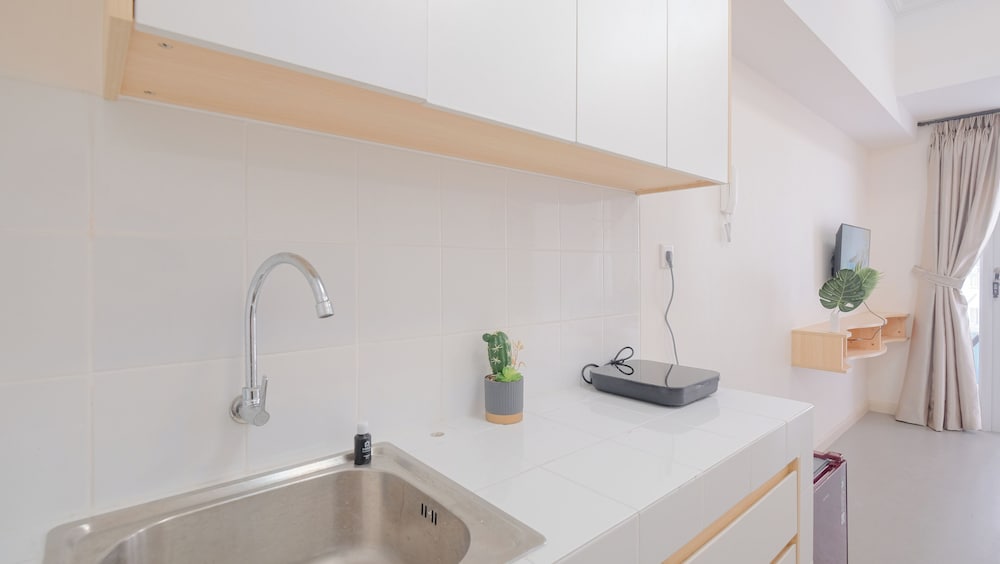 Restful And Minimalist Studio Room Tokyo Riverside Pik 2 Apartment