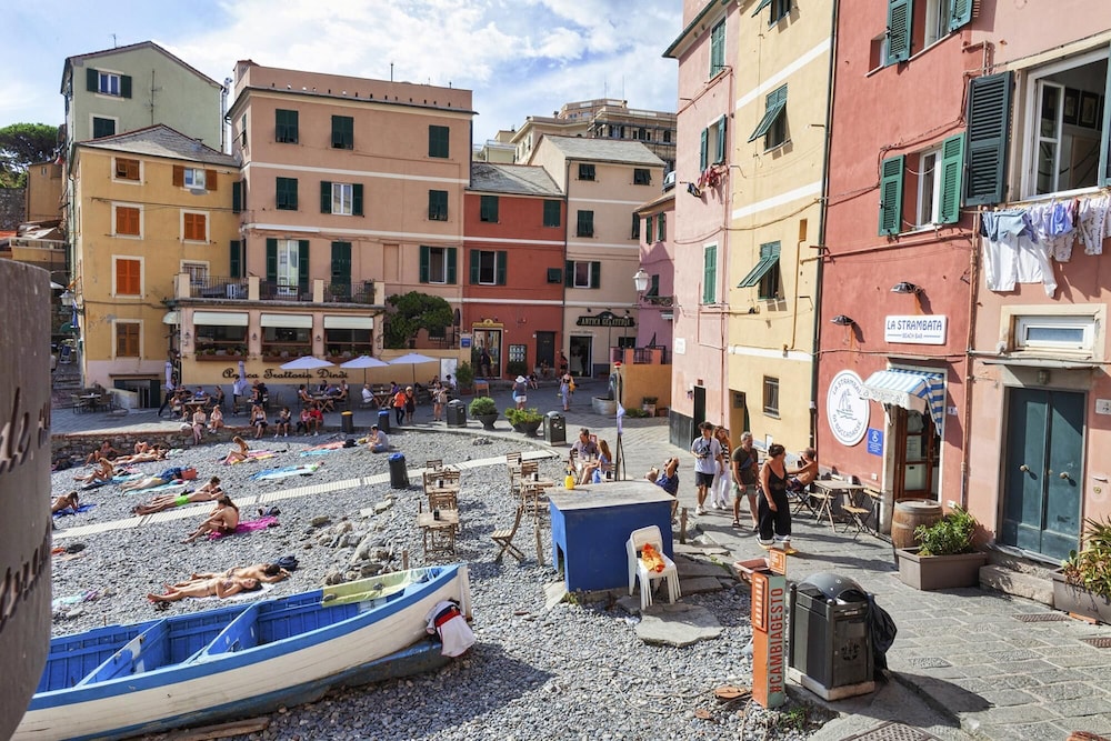 Aurora 20 a Boccadasse view 3