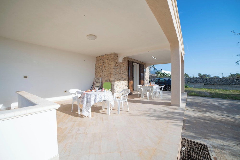La Conchiglia di Torre Vado With Sea View