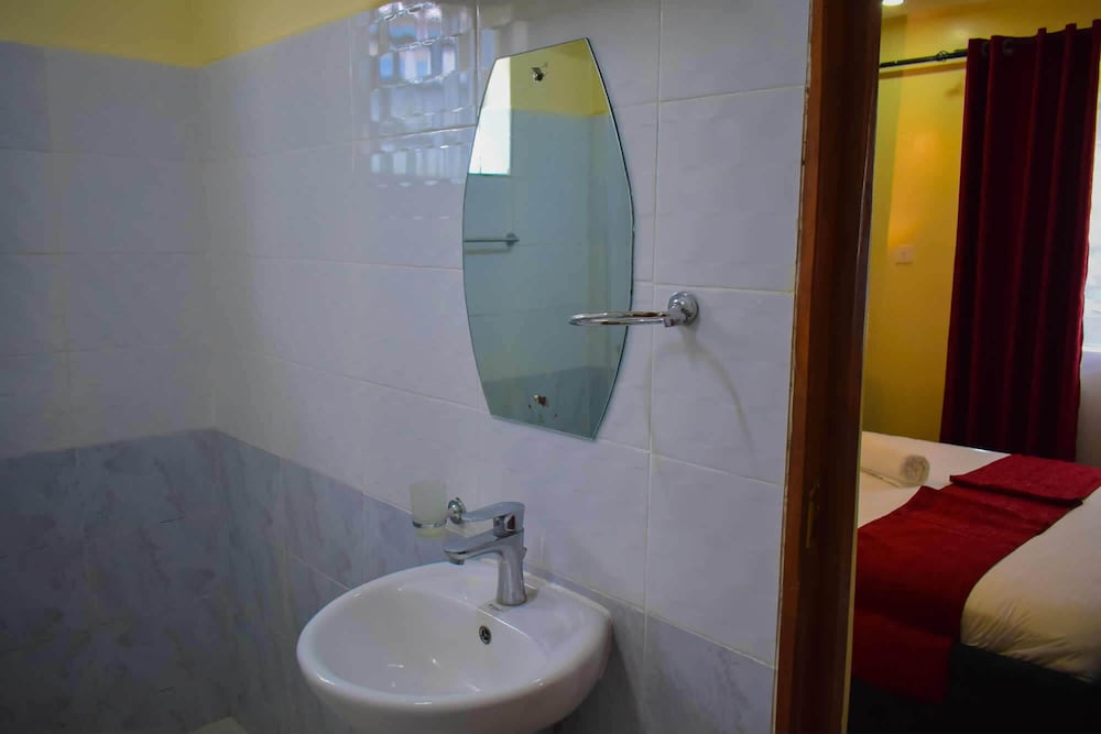 Lux Suites Fancy Getaway Apartments