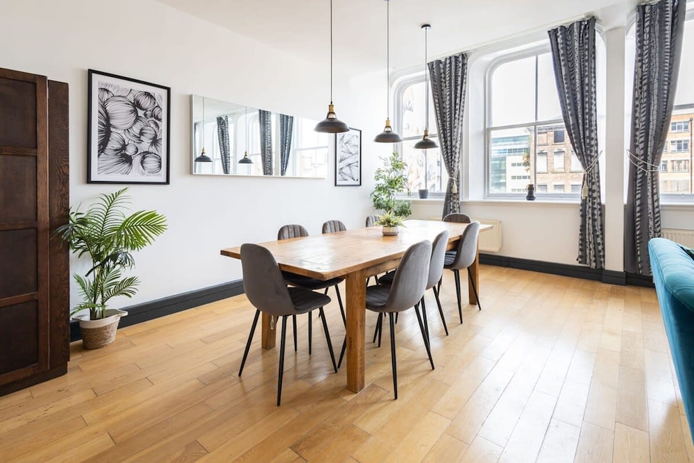 Host Stay Exchange Street Living