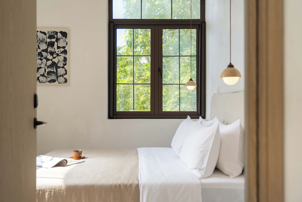 Miyue Shenzhen Tianlu Secret Wild Wizard Holiday Hotel
