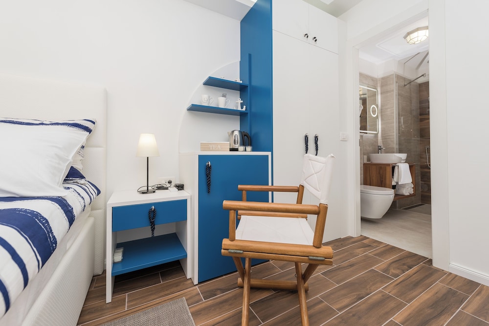 Blue Old Navy Rooms