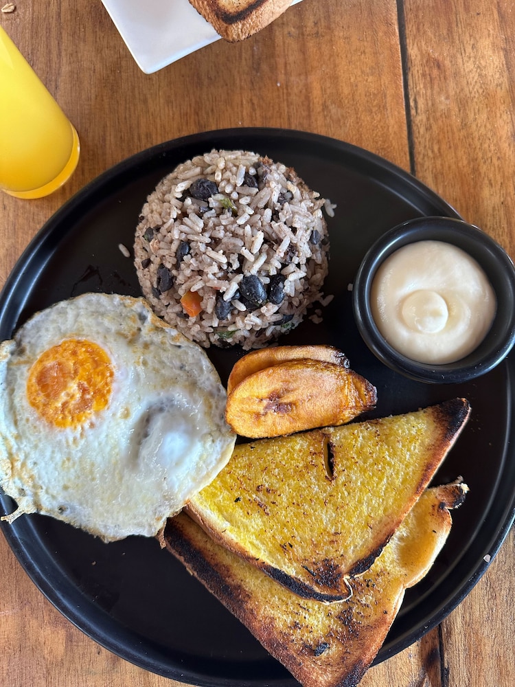 Costa Rica Backpackers - Hostel