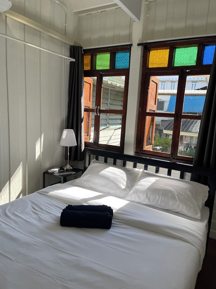 Green Cabin Hostel