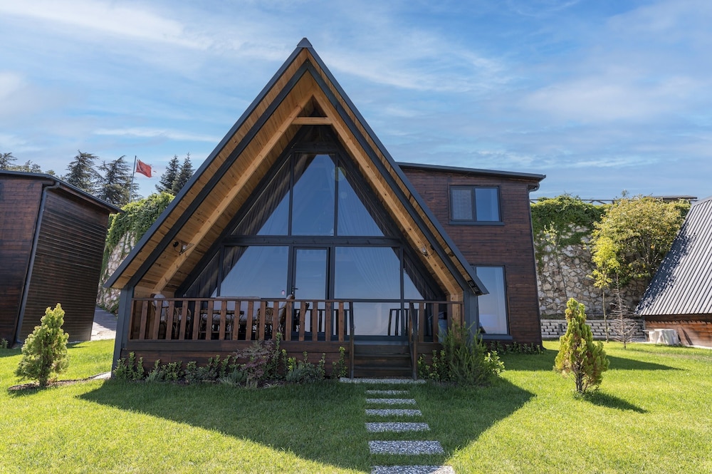 Aronia Bungalow view 5