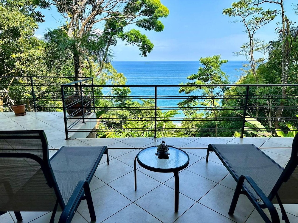 Luxurious Rainforest Retreat in Drake Bay, Osa, Costa Rica