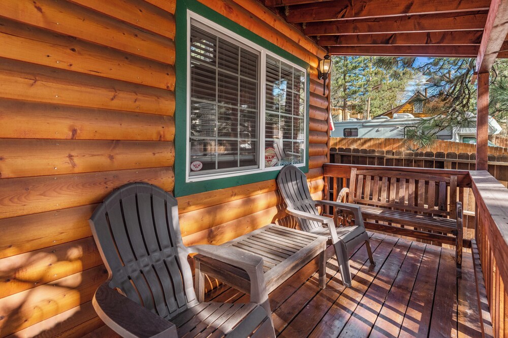 Blue Jay Chalet