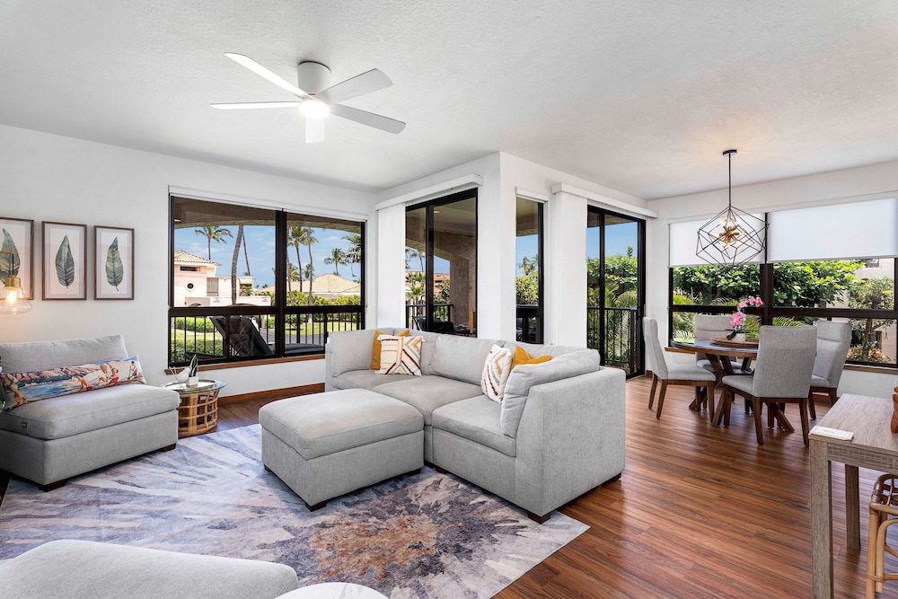 Newly Renovated - Gorgeous Condo & Location - Vrkcv