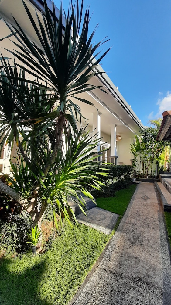 Sahera Hotel