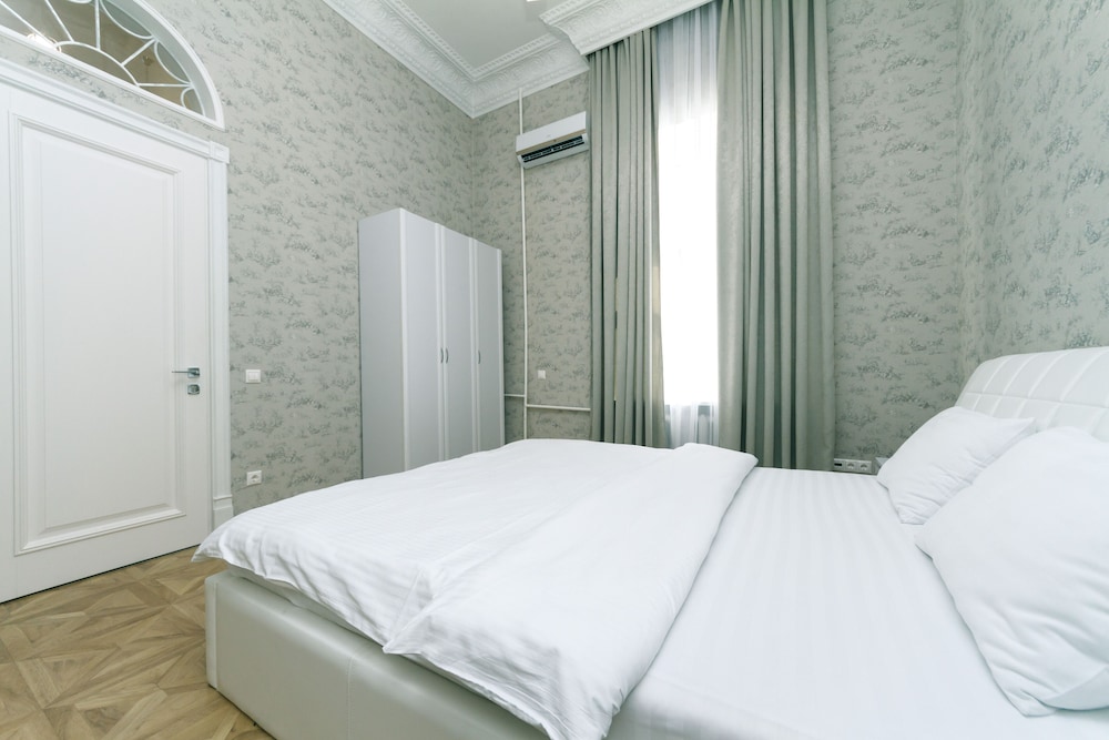 Kyiv Apartments