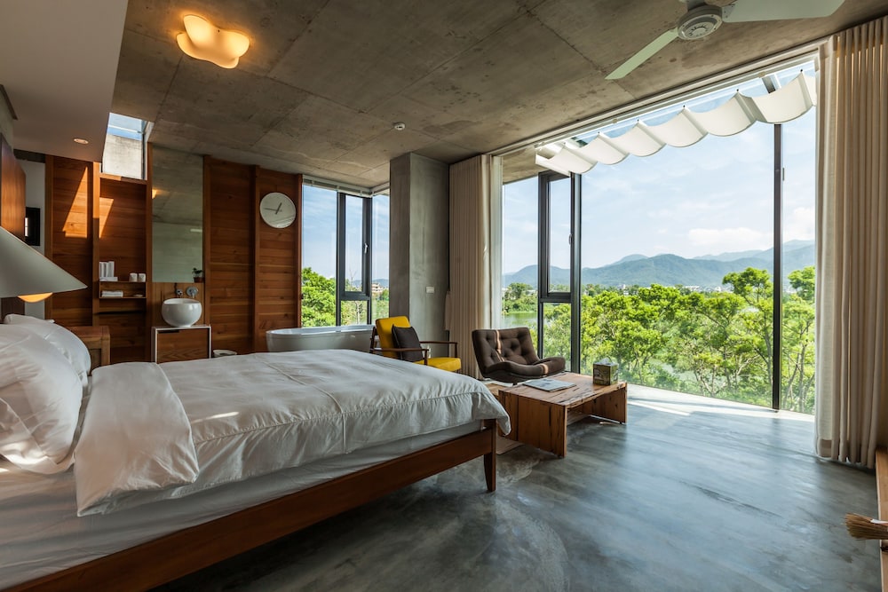 Juststay
