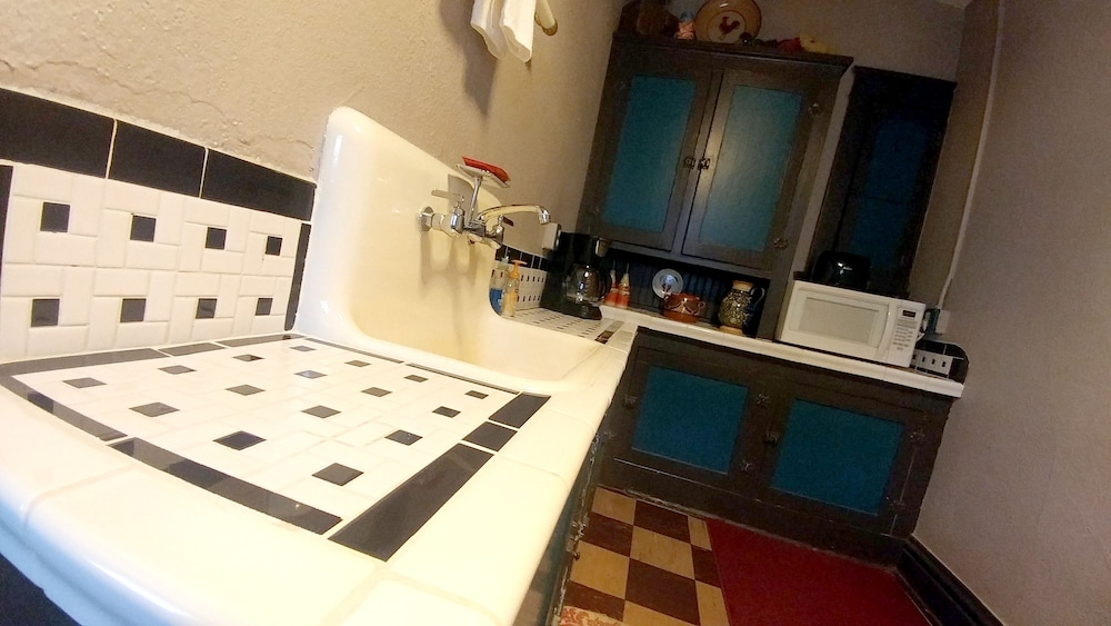 Historic Whiting Hotel Suites - Property Image 55