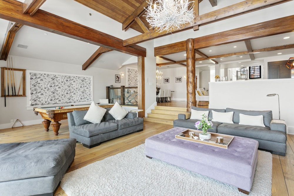 6977 Silver Lake Drive - 5 Bedroom Private Home with Hot Tub 5 Home