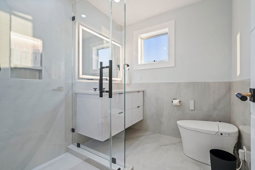 Brand New Home Ocean Views Wolf Appliances