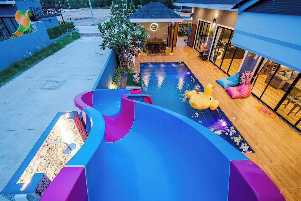 Sky Blue Private Pool Villa, Near Cham Am Beach