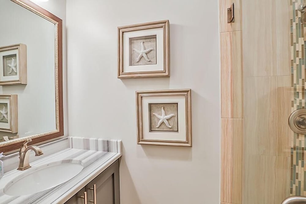 Gulf Breeze 6 Bedroom Holiday Home by Five Star Properties