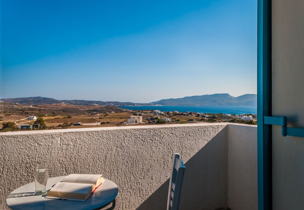 Faros Apartments