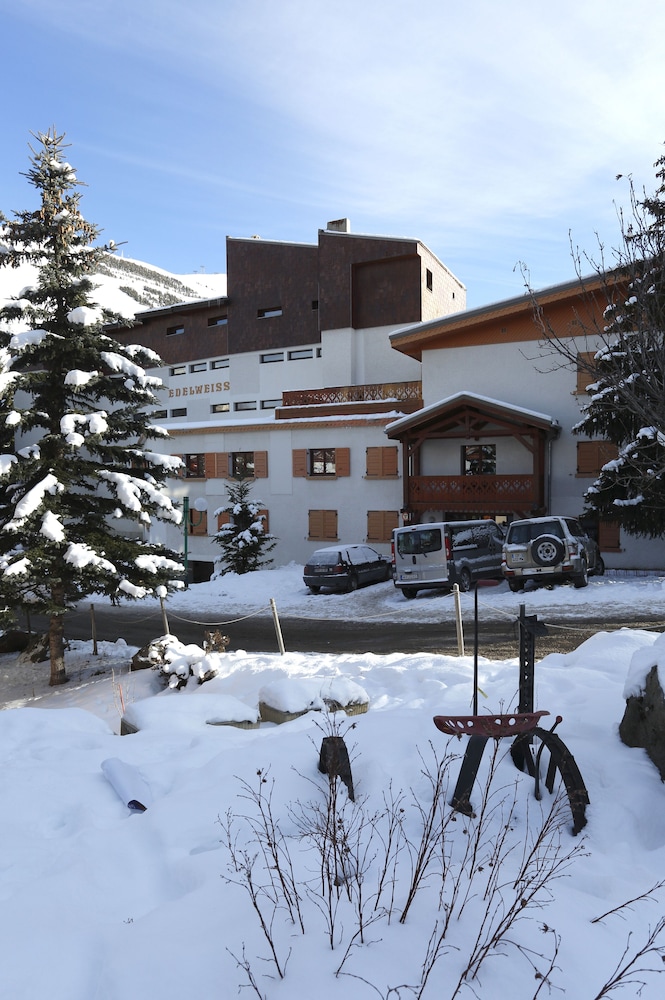Photo 43