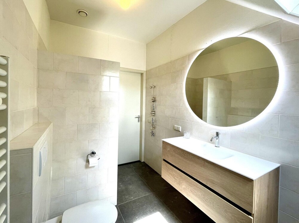3-person Apartment Near Forest