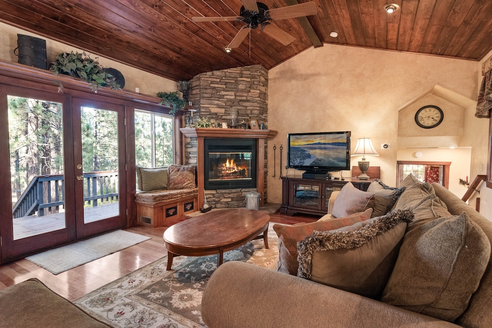Big Bear Villa view 2
