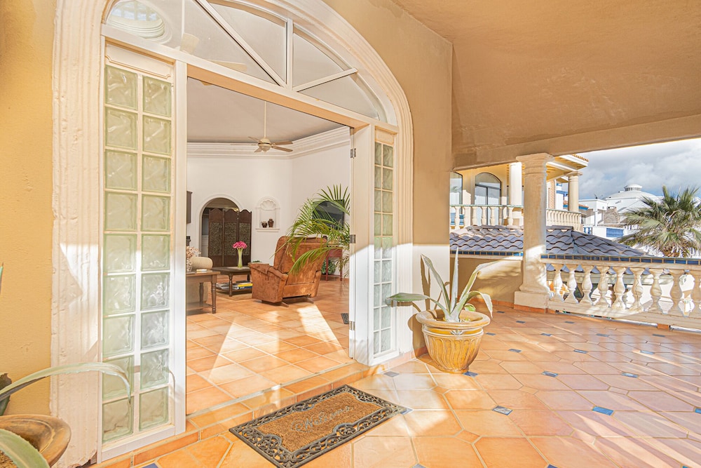 Palm Paradise House