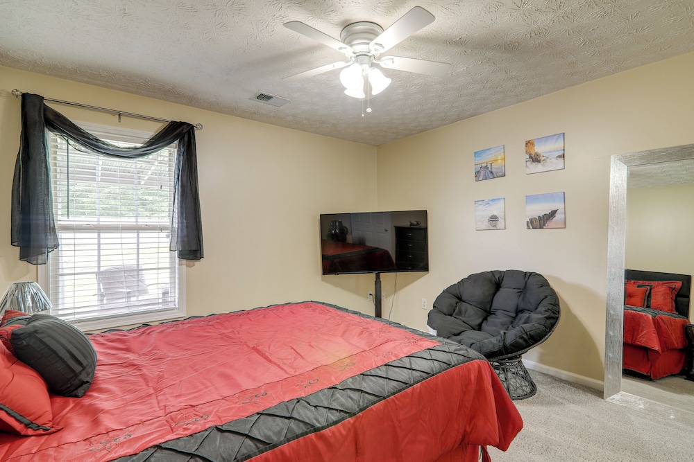 Shop, Fish & Explore: Suburban Home in Loganville!