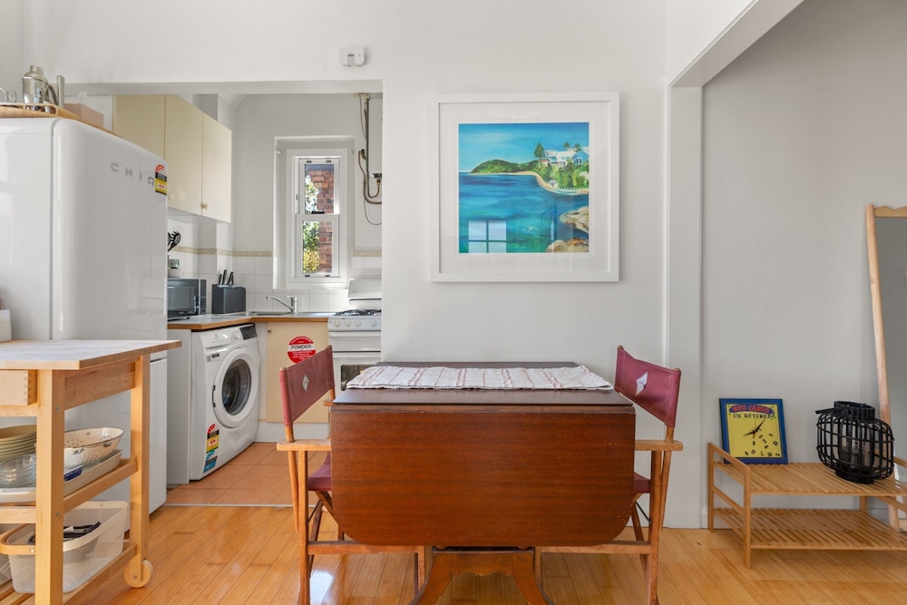 Charming 1-bed Apartment in Neutral Bay