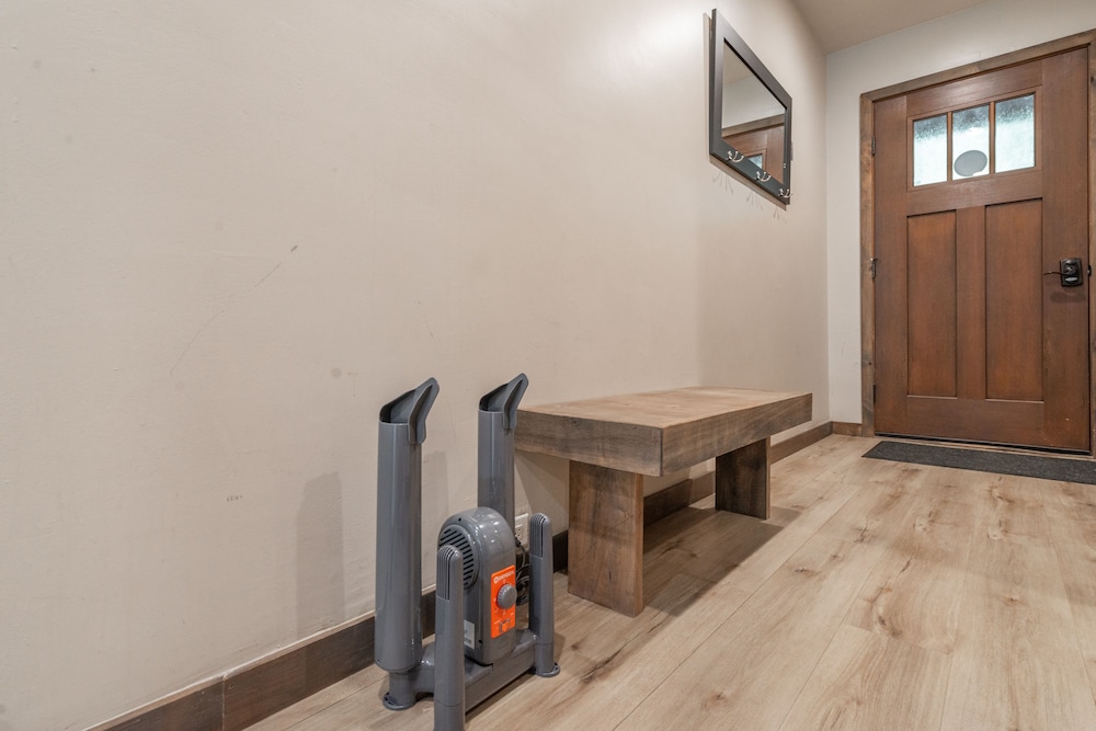Lake Tahoe Vacations - VIP Ski-In Ski-Out Northstar Ski Trails by Sierra Getaways - Property Image 15