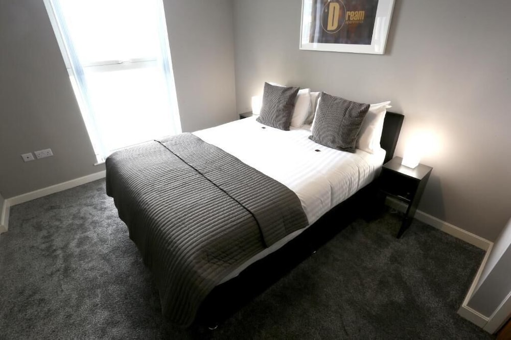 Dream Apartments Teesside view 3