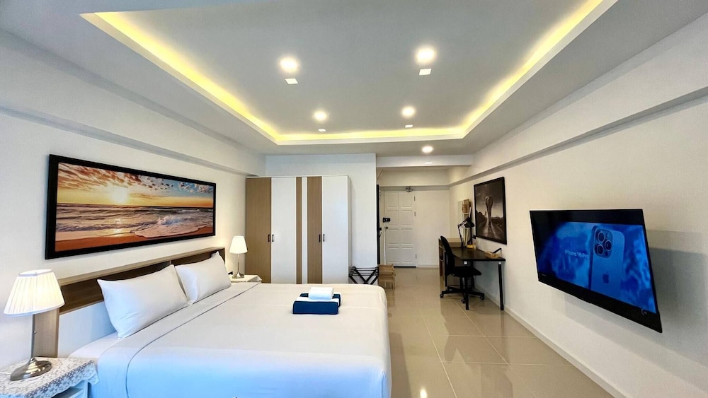 Heritage - Modern Studio Shared Pool, City Centre