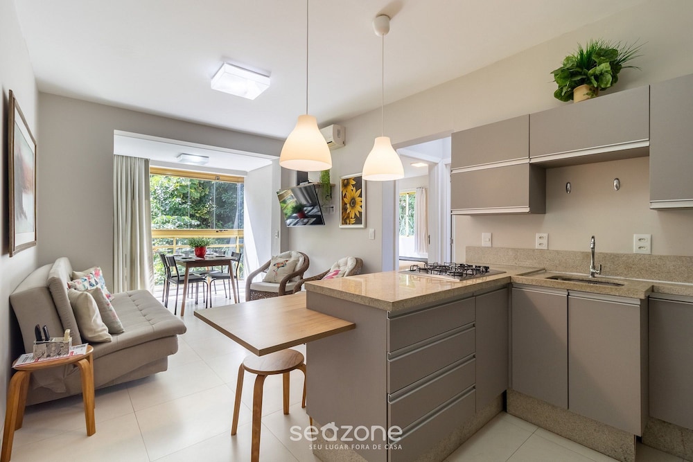 Sea View Apt 240m From the Beach in Jurere Ido207
