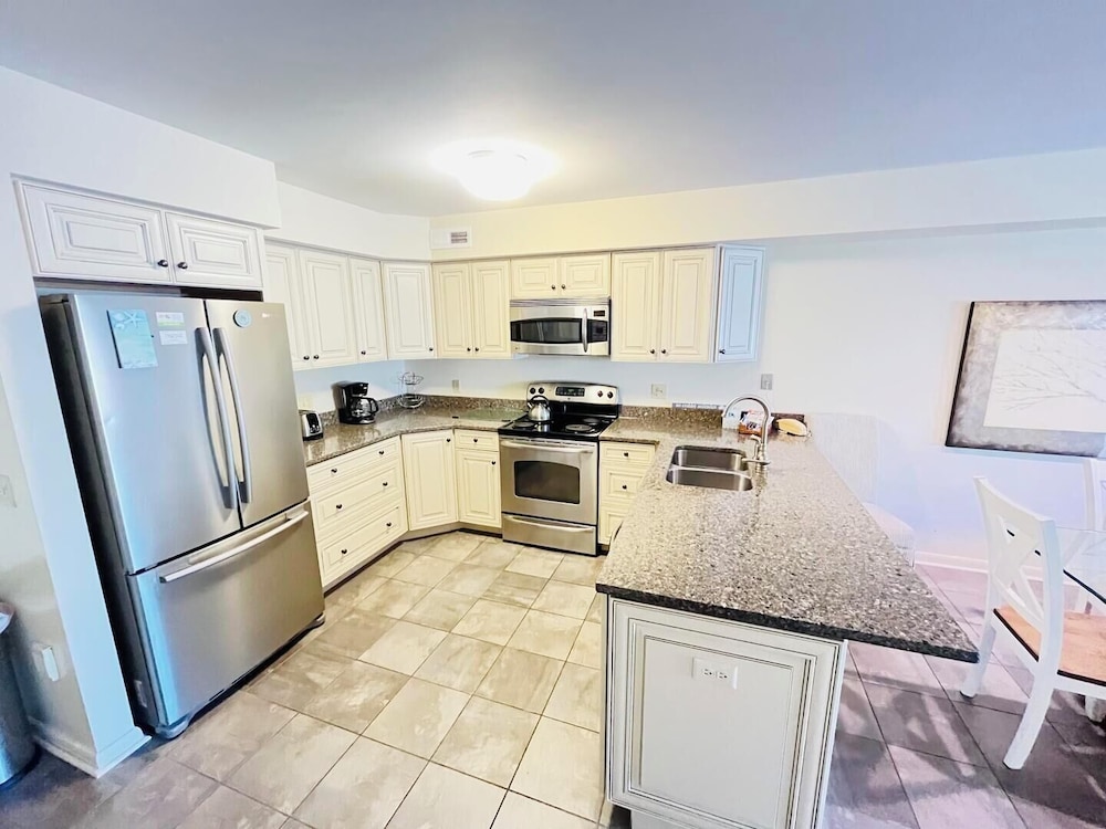 Ocean Pointe 10