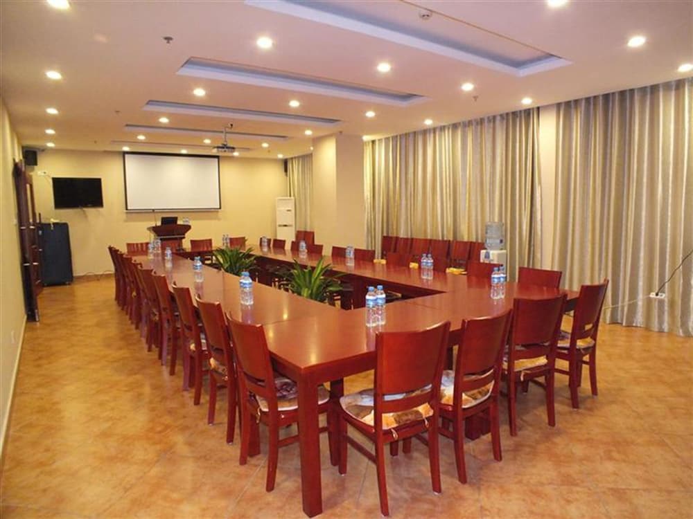 GreenTree Inn Xuzhou High Speed Railway Station Express Hotel