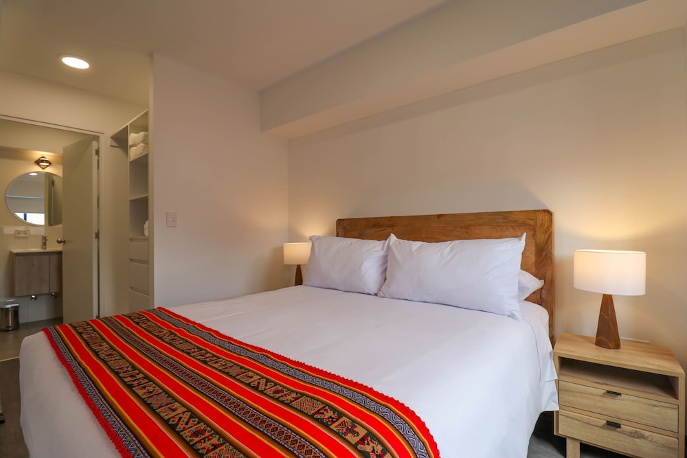w Wonderful 2BR w Perfect Balcony in Cusco