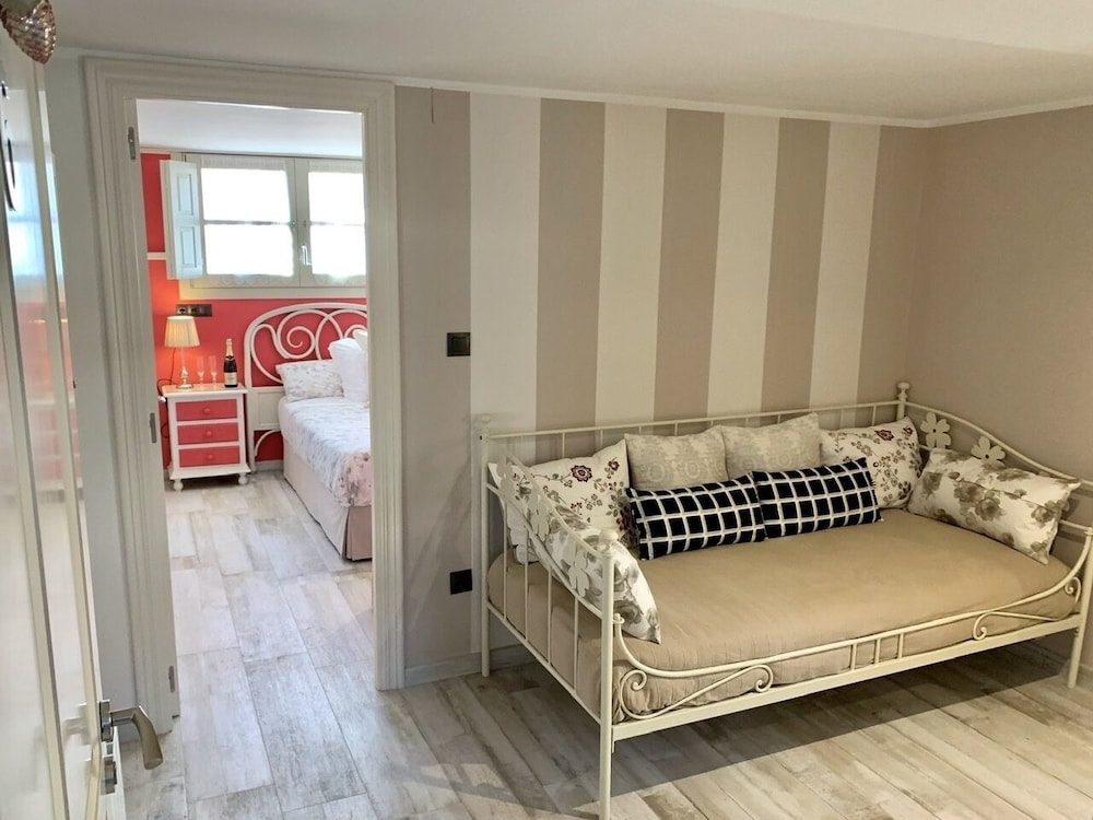 Akla Hotel Suites Santillana
